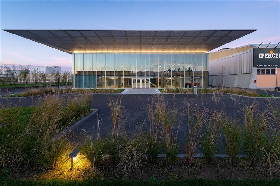 室外正立面 @Giovanni De Sandre .jpg